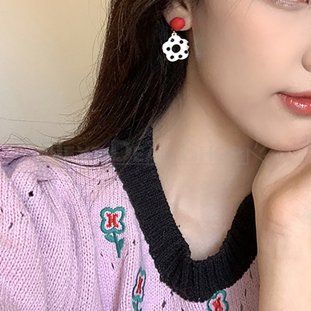 Retro Flower Drop Earrings