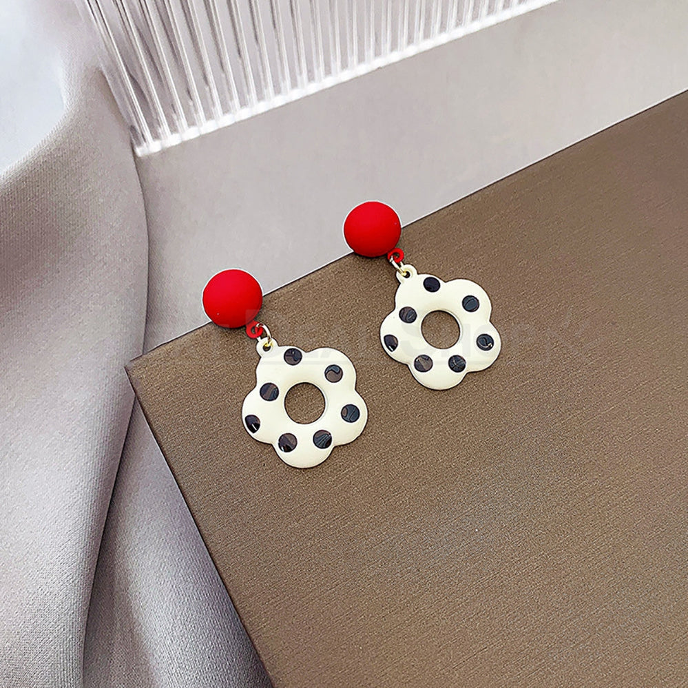 Retro Flower Drop Earrings